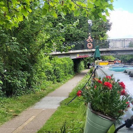 Comfy Canal Boat In Little Venice For Family & Friends Hotel Лондон Екстериор снимка