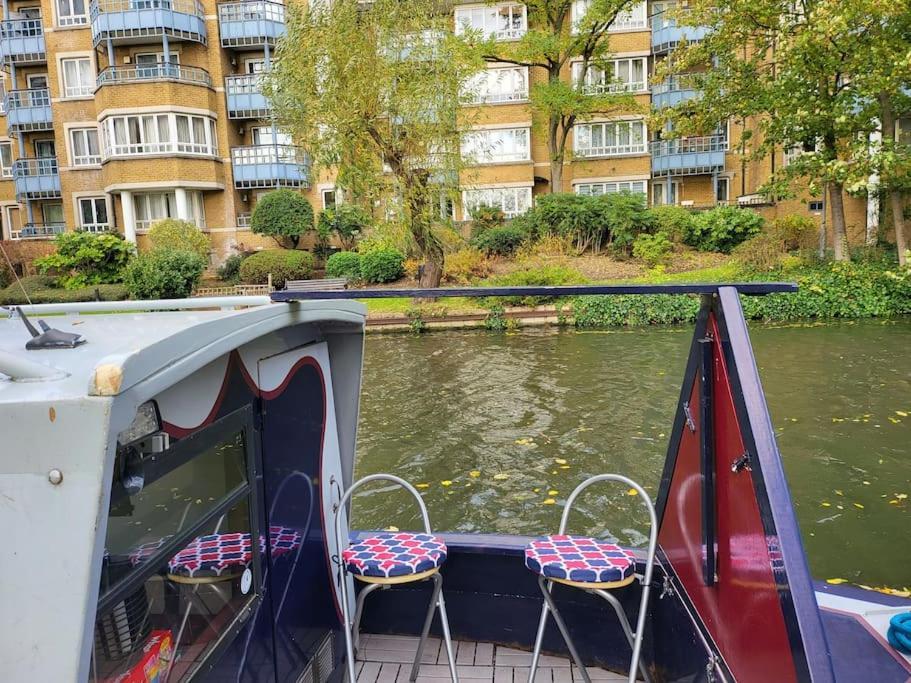 Comfy Canal Boat In Little Venice For Family & Friends Hotel Лондон Екстериор снимка