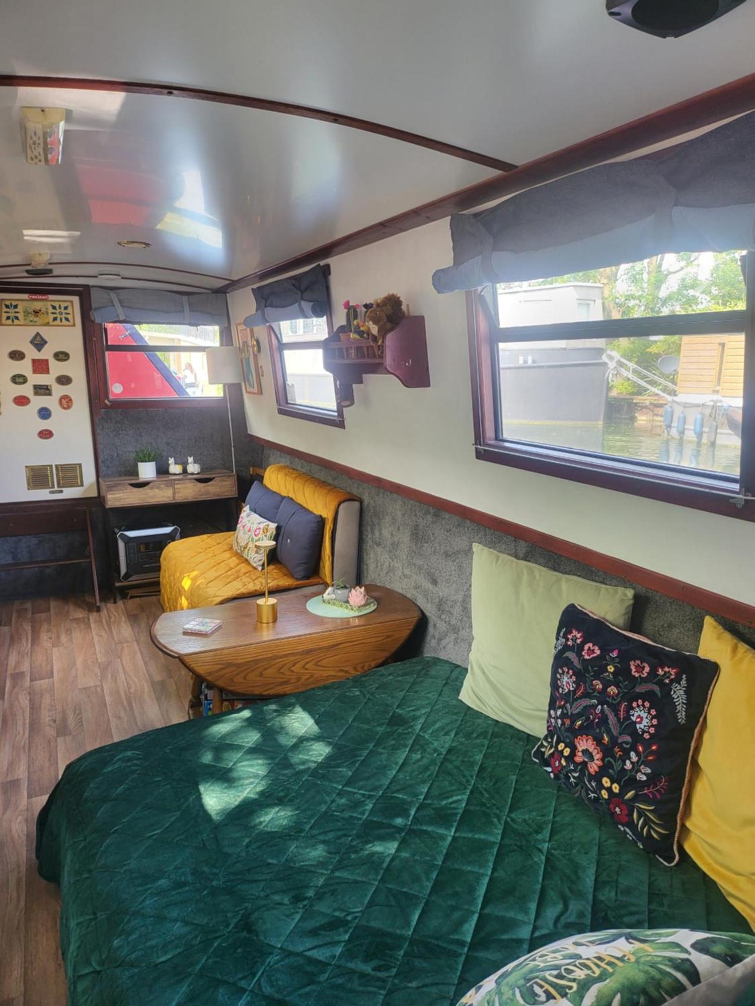 Comfy Canal Boat In Little Venice For Family & Friends Hotel Лондон Екстериор снимка