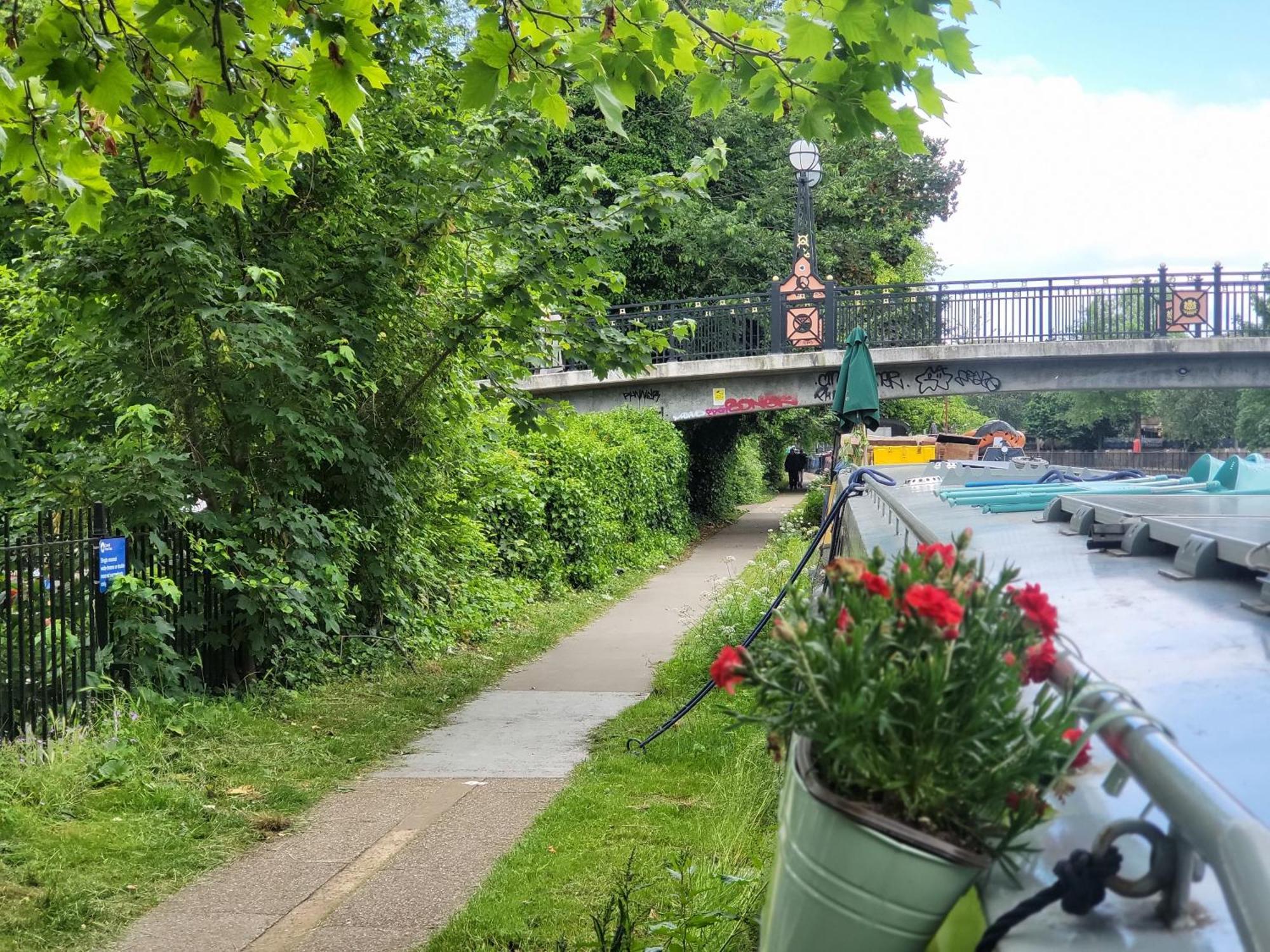 Comfy Canal Boat In Little Venice For Family & Friends Hotel Лондон Екстериор снимка