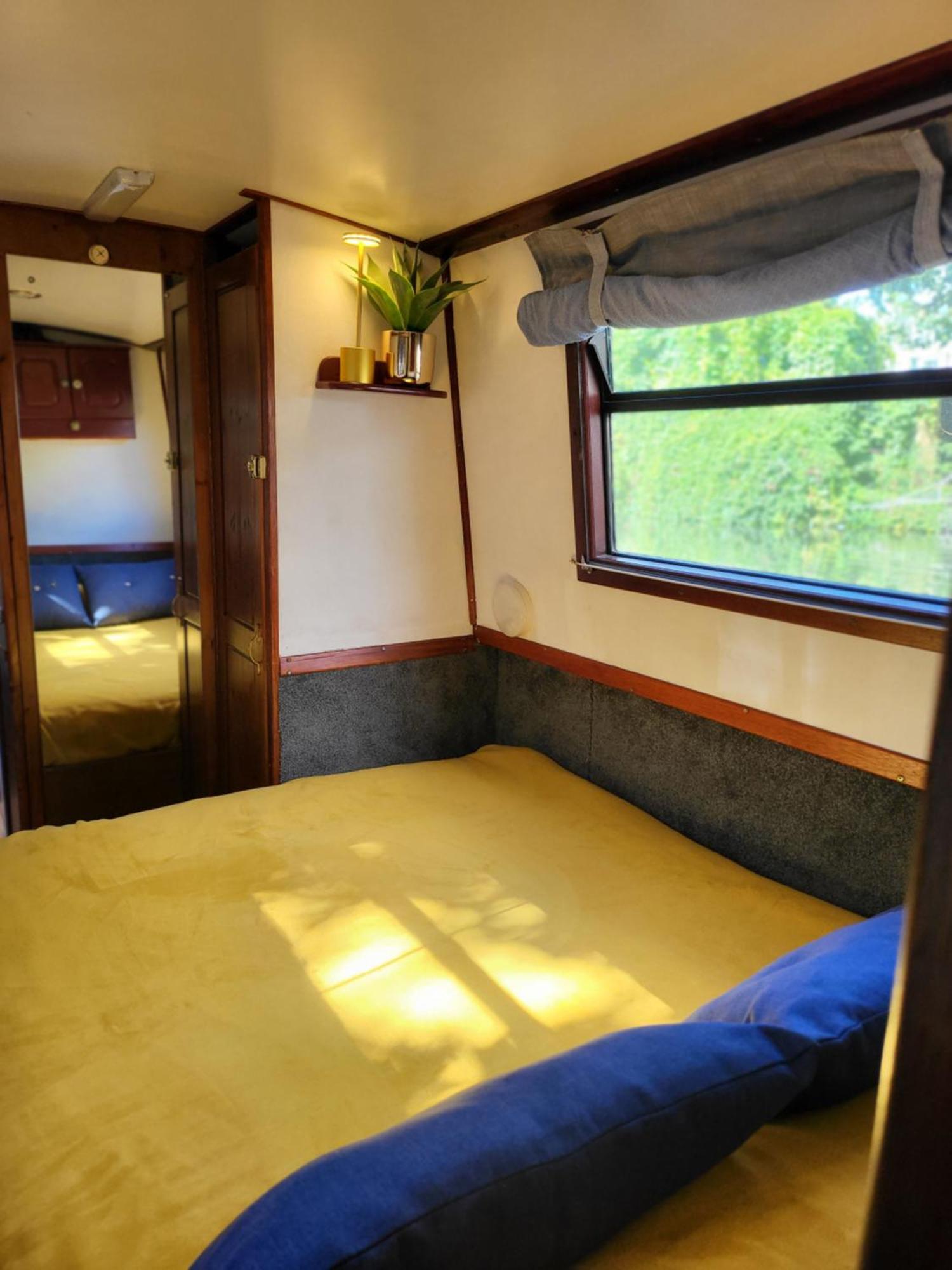 Comfy Canal Boat In Little Venice For Family & Friends Hotel Лондон Екстериор снимка